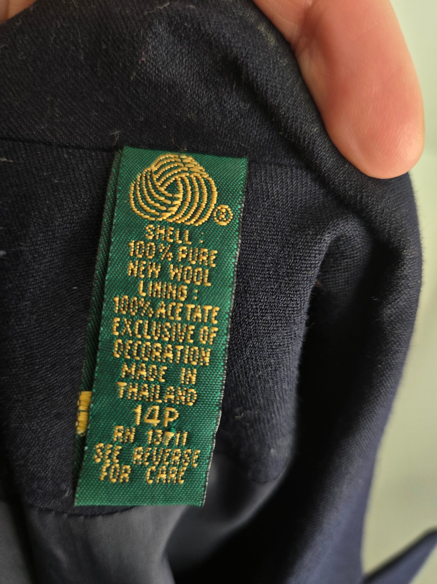 Embassy Row Vintage Pure Wool Navy Blazer with 3D Crest - Large