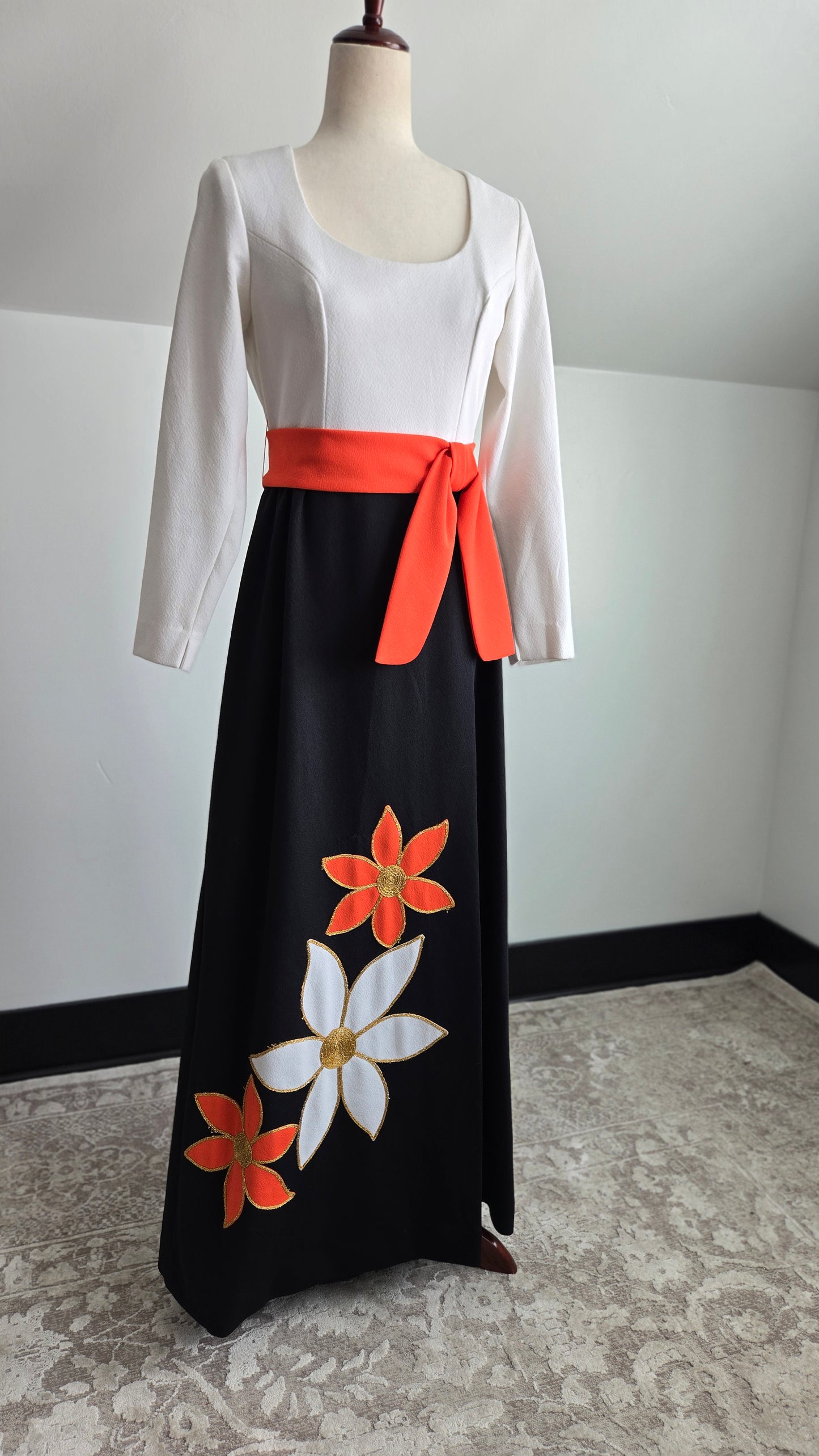 Carroll's Vintage 70s Flower Power Maxi Dress - medium