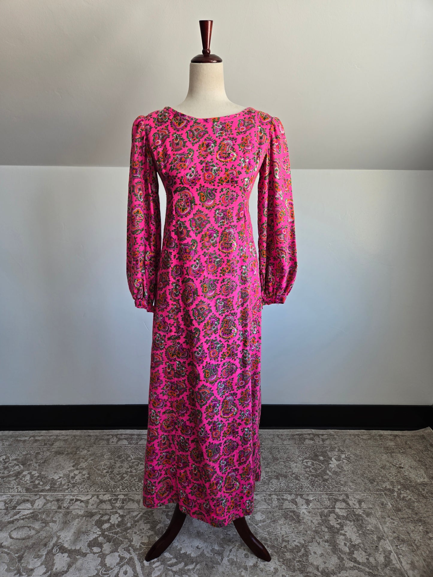 Vintage Pink Paisley Brushed Acrylic Dayglo Print Dress - XS/S