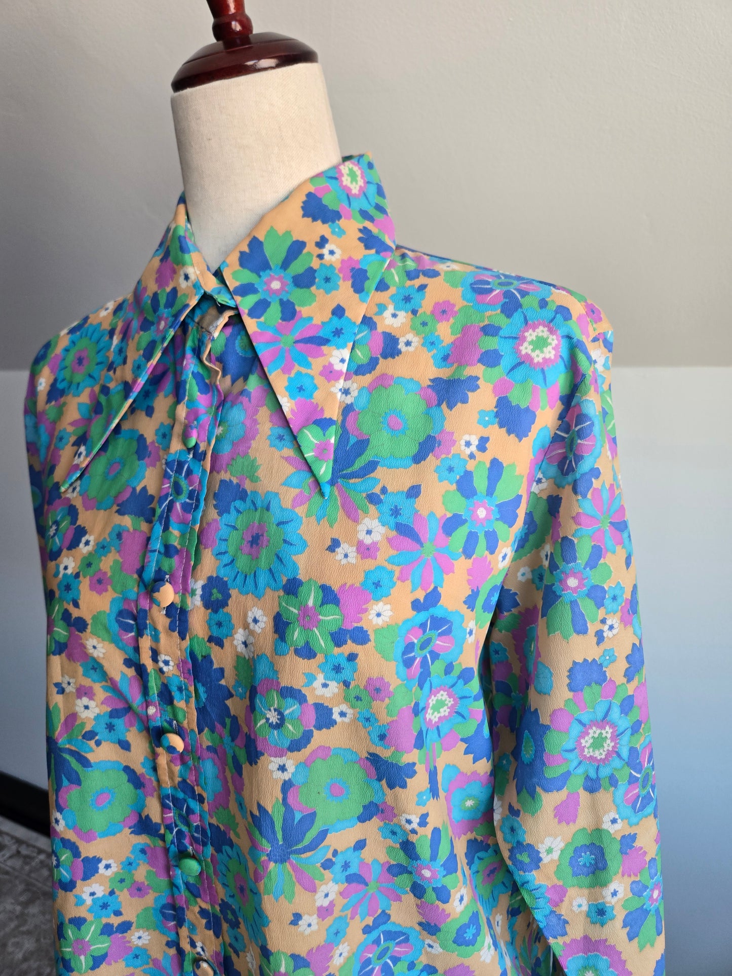 Talia Vintage 70s Floral Daggr Collar Top - M/L