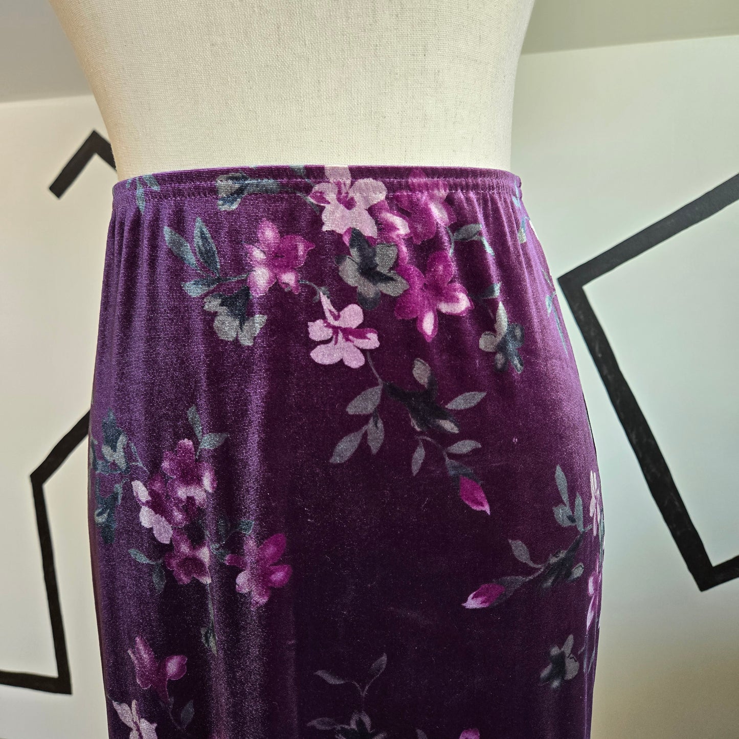 KC Parker Vintage Purple Floral Velvet Maxi Skirt - small