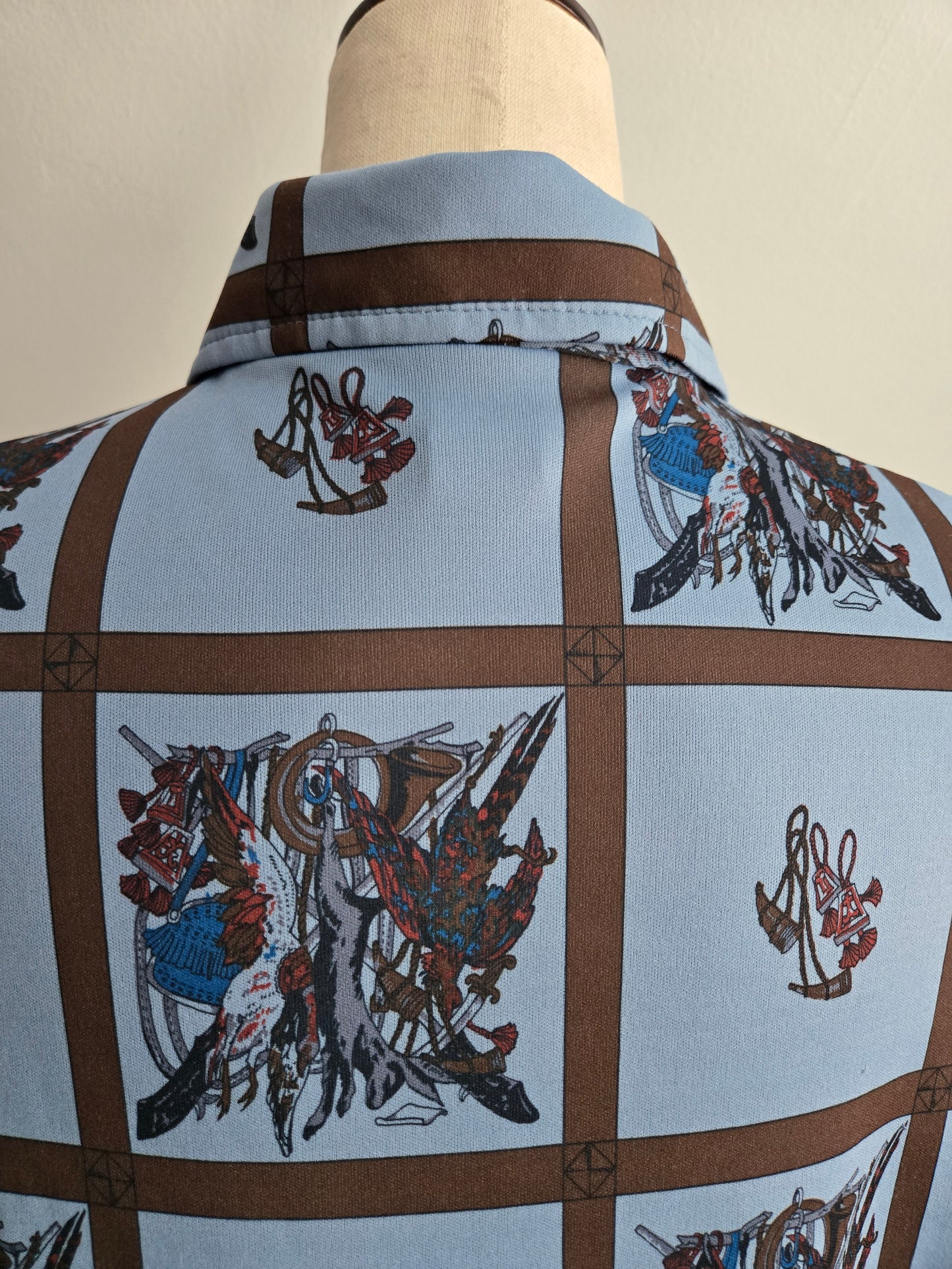 Lucky Tops by L&K Vintage Hunting Still Life Print Top - XL