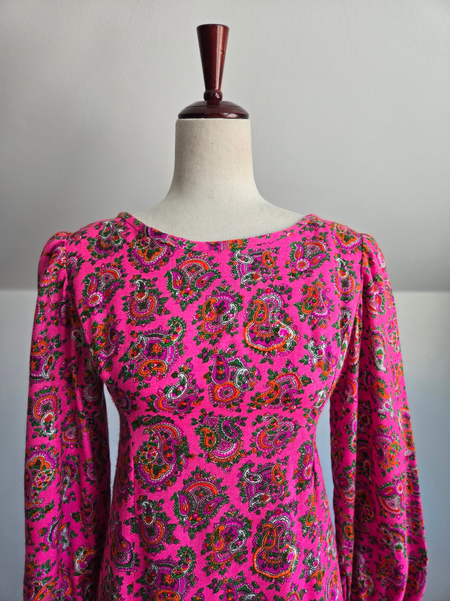 Vintage Pink Paisley Brushed Acrylic Dayglo Print Dress - XS/S