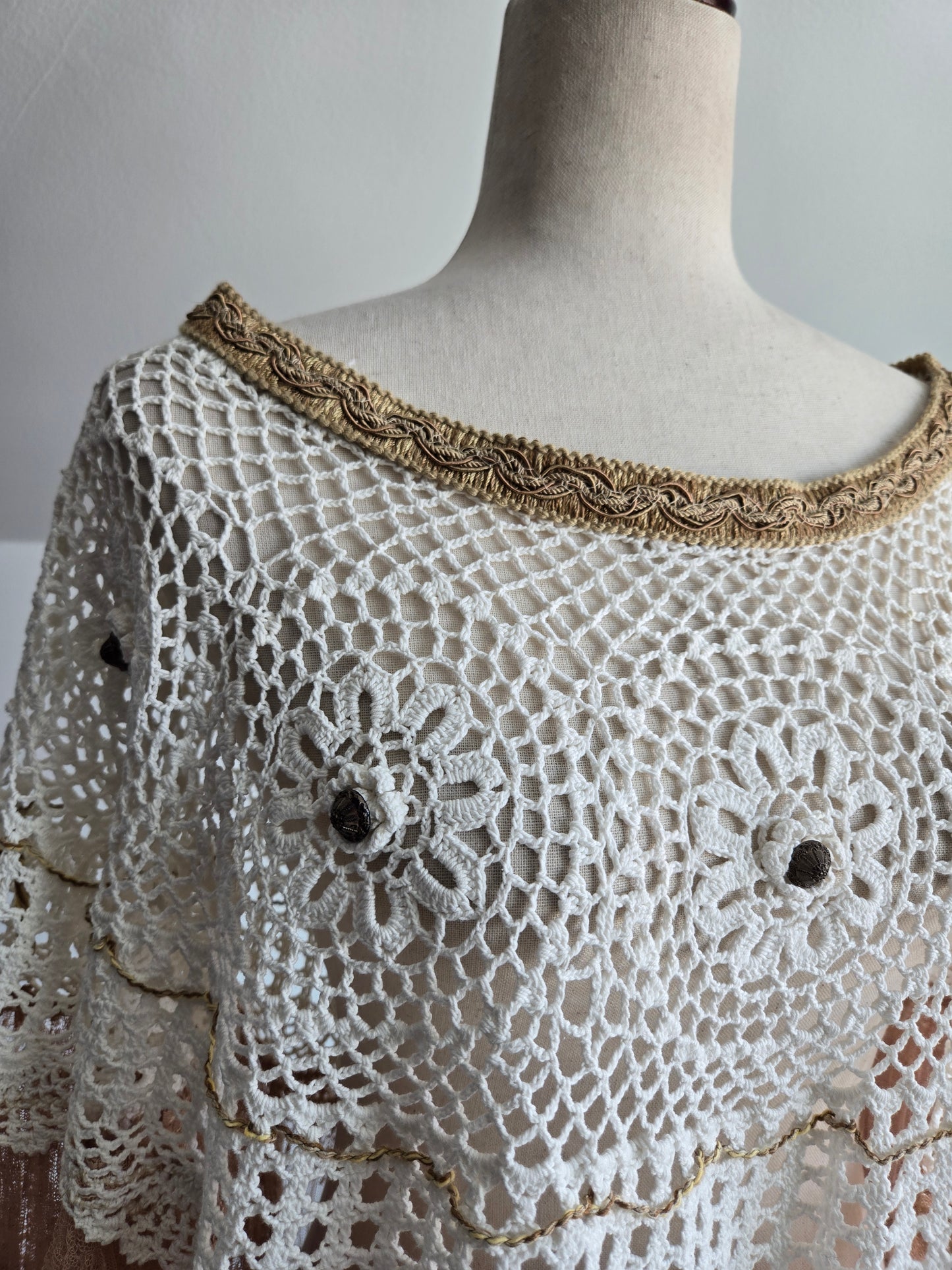 Hand Crafted Lace Capelet made of Vintage Doily - OS