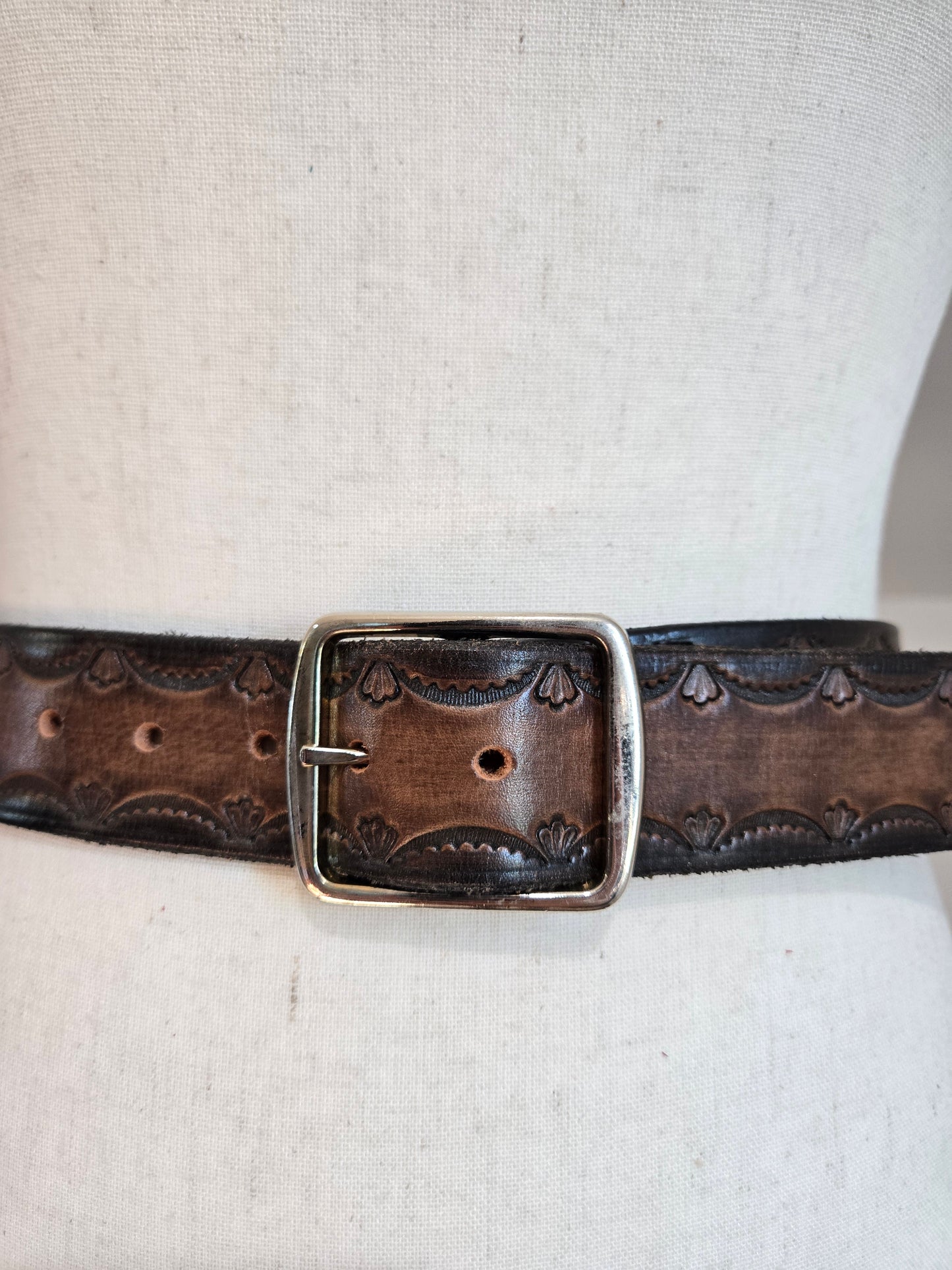 Brown Tooled Genuine Leather Western Belt - W30-33"