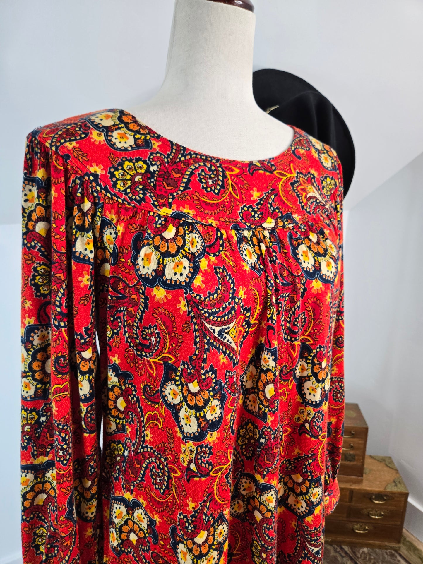 Vintage 70s Lightweight Acrylic Barkcloth Dress - medium