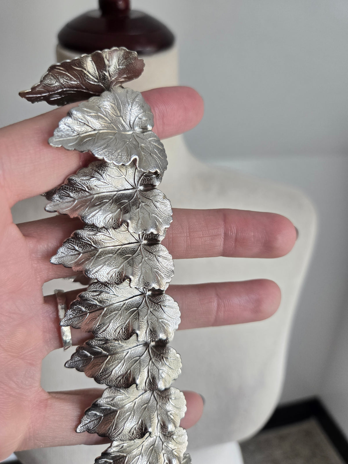Vintage Intricate Silver Leaf Necklace