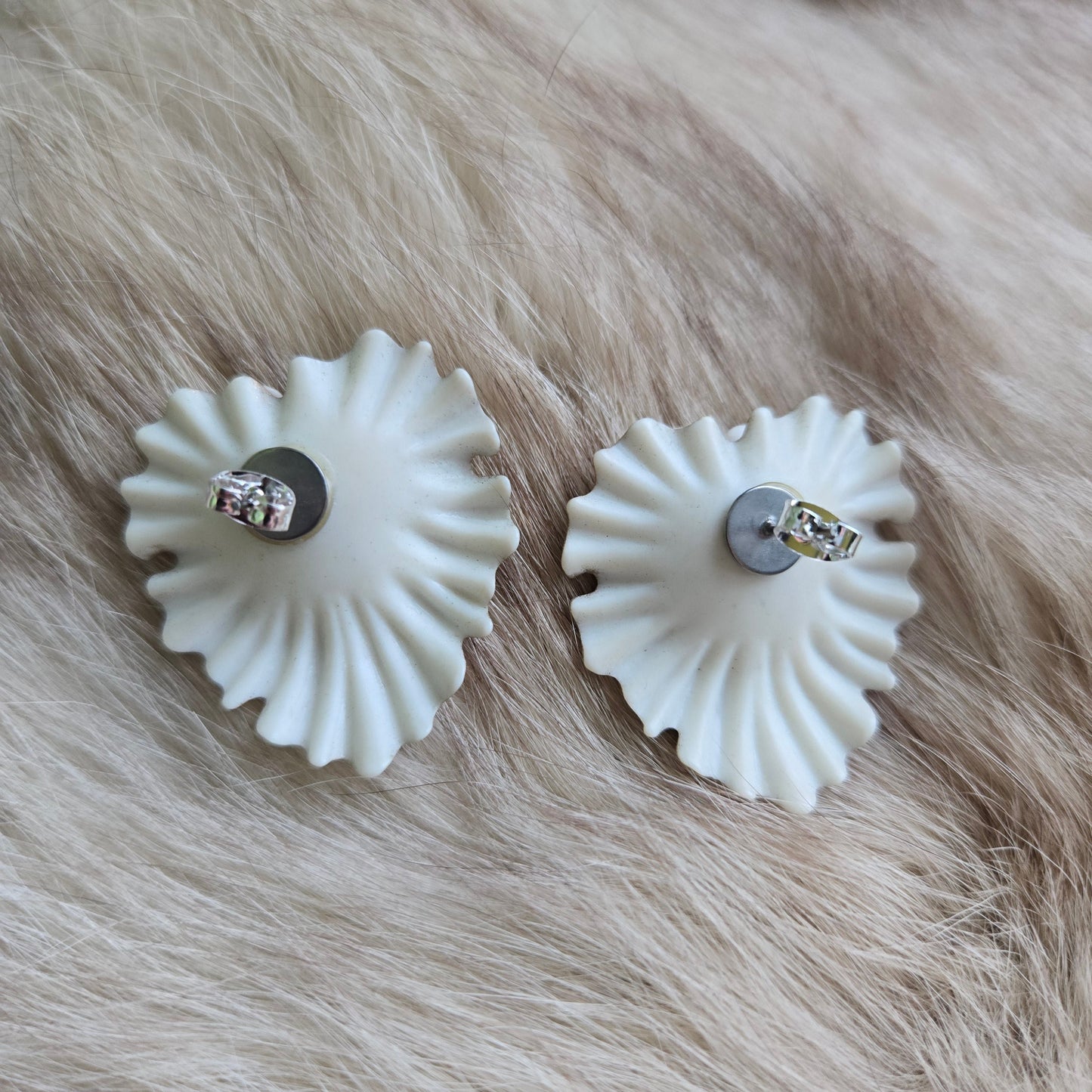 Vintage Flower Cluster Earrings - Post Back