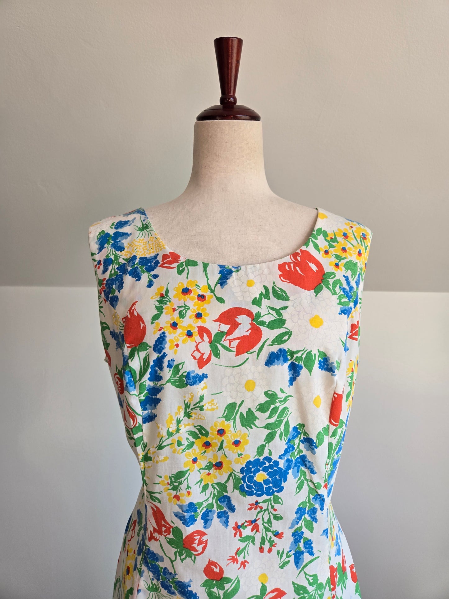 New Perspective Vintage 60s White Floral Cotton Dress - large