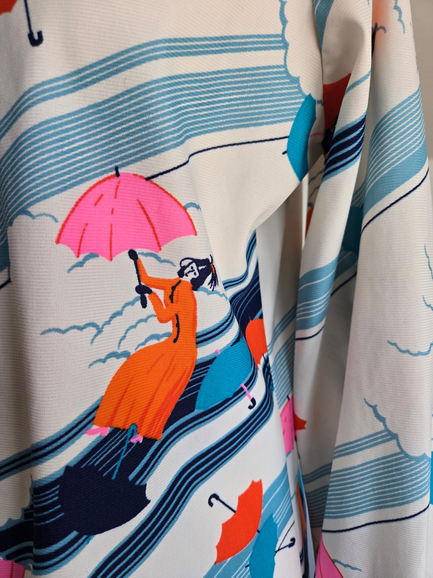 Amy Barr Vintage 70s Novelty Umbrella Lady Shirt - large