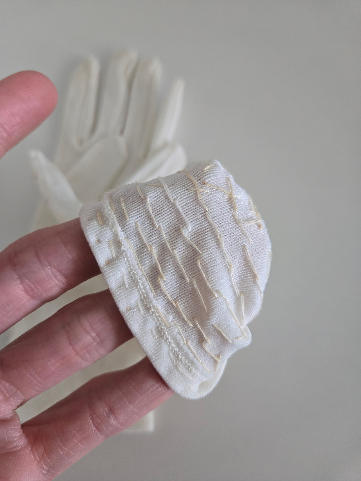 Vintage 1950s Deadstock Nylon Gloves with Pearls - Small