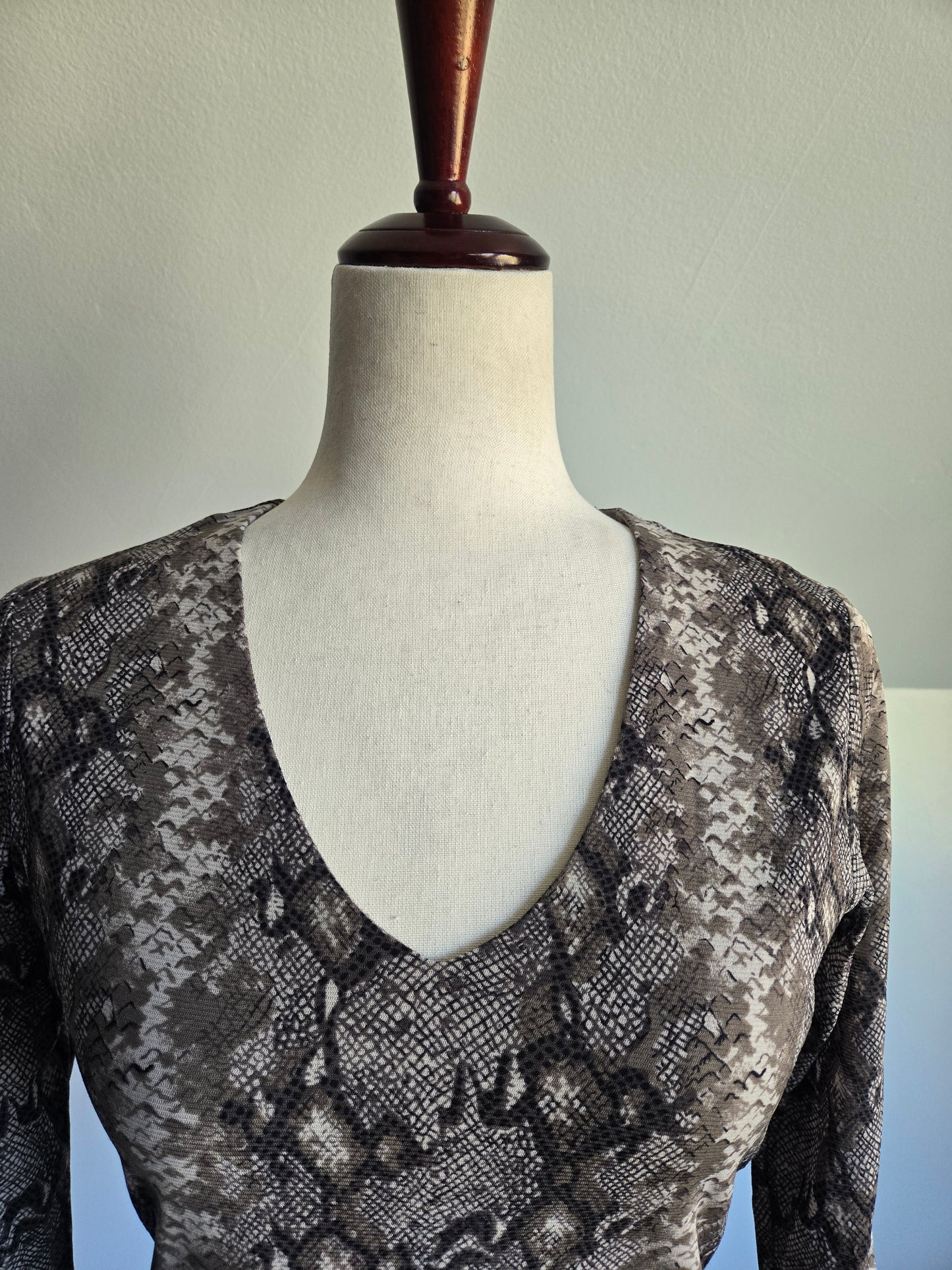 International Concepts 90s Mesh Snakeskin Top - S/M