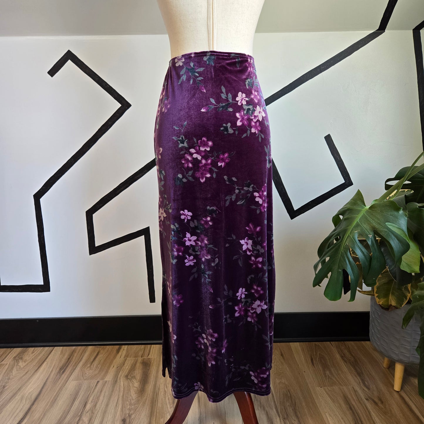 KC Parker Vintage Purple Floral Velvet Maxi Skirt - small