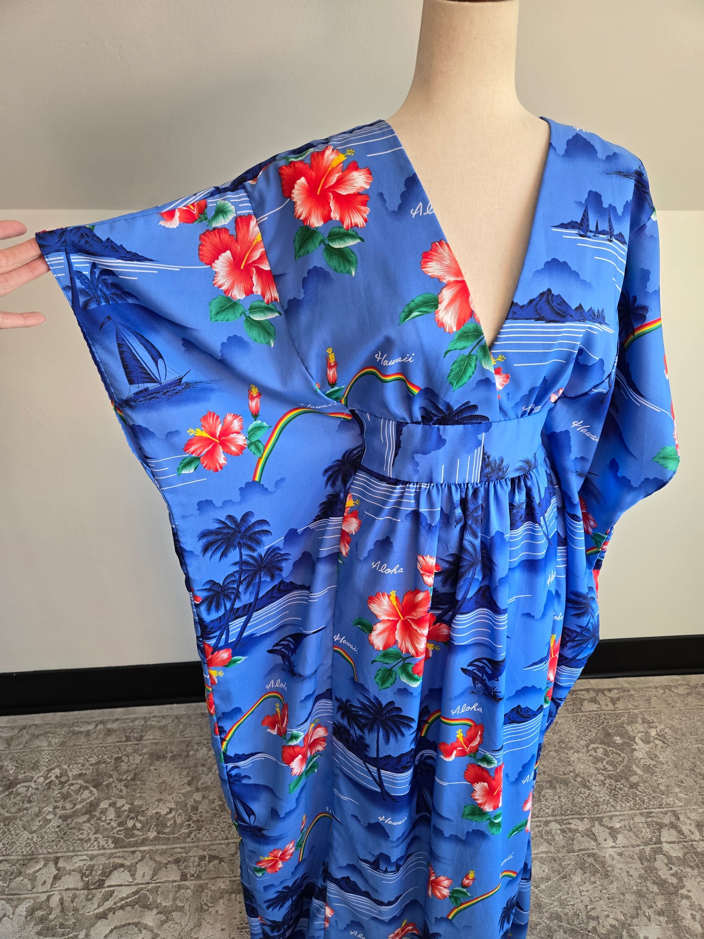 Made in Hawaii Blue Beach Scene and Rainbows Caftan - OS