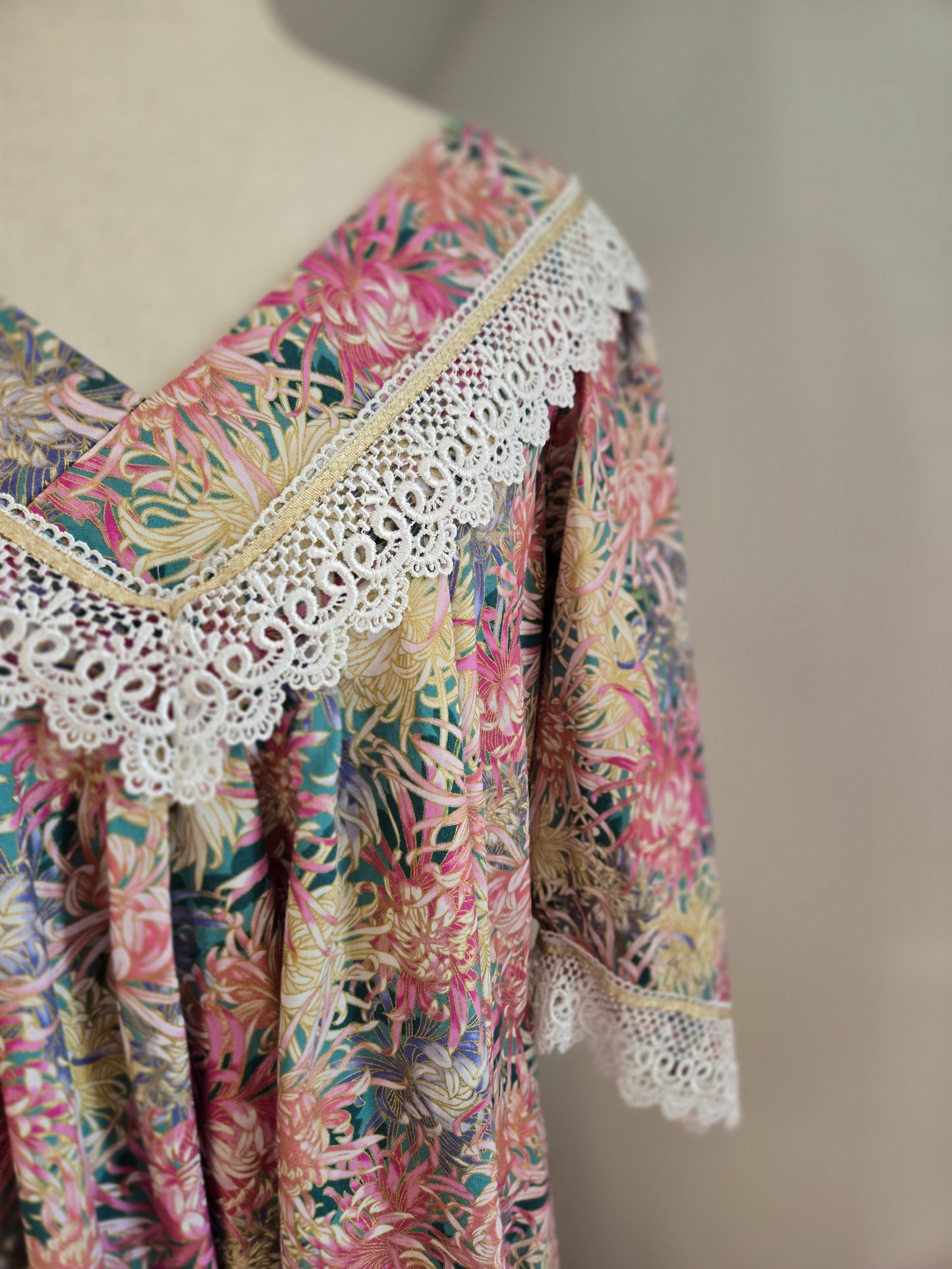 Vintage 1970s Handmade Cotton and Lace Maxi Housedress - large