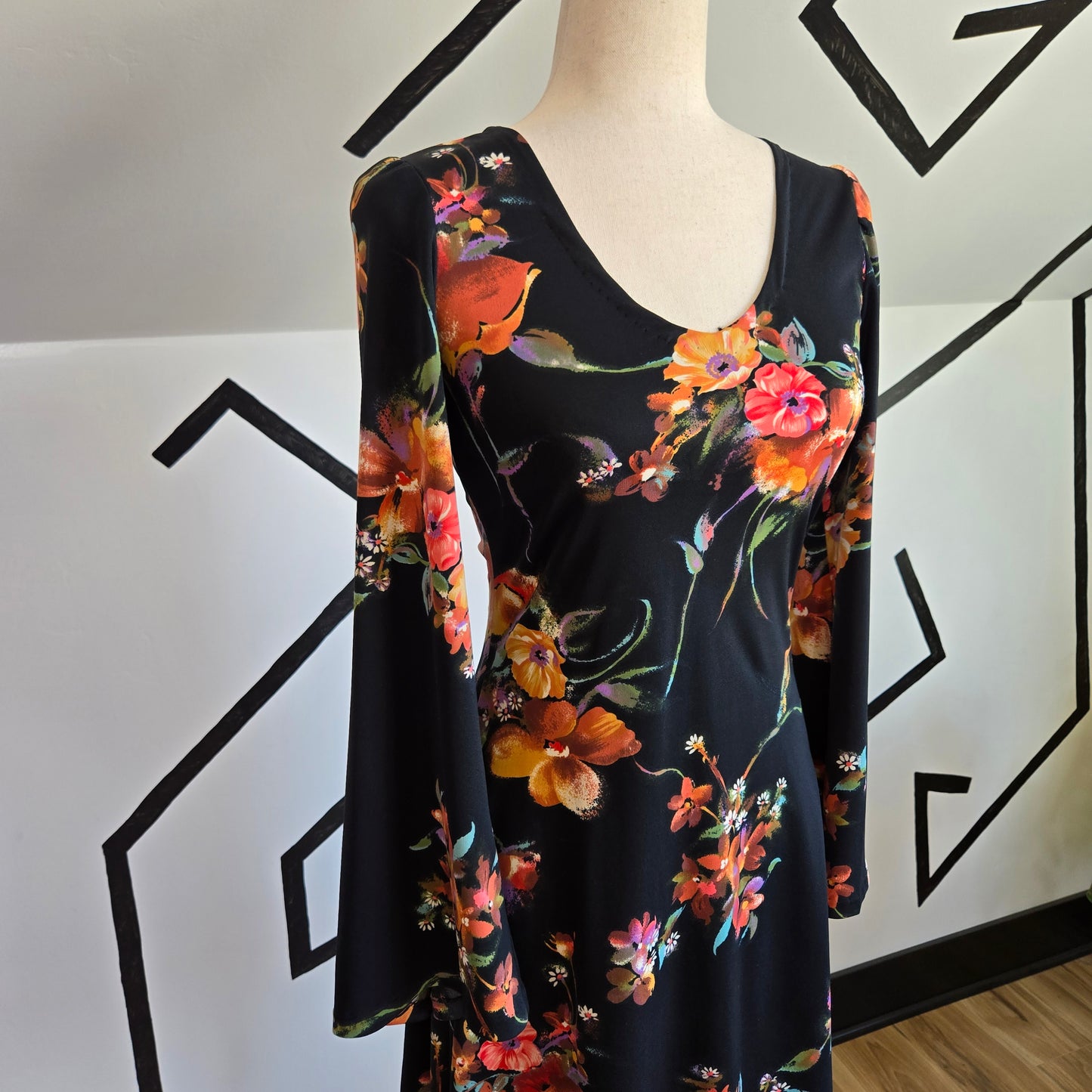 Handmade 1960s Floral Bell Sleeve Dress - XS/Small