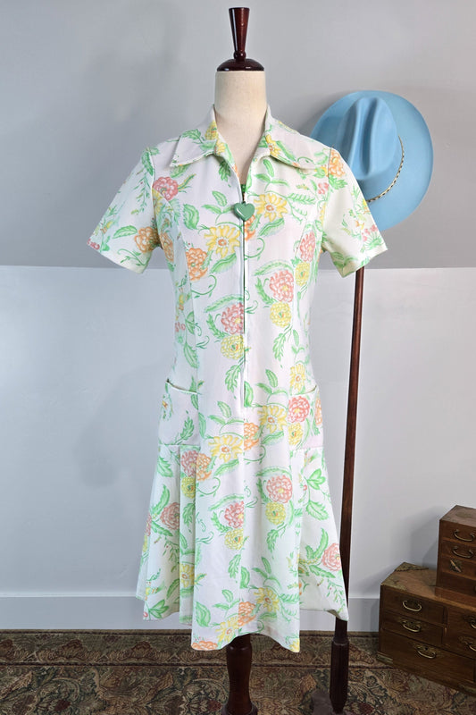 Vintage 60s Florals and Birds Housedress with Heart Zipper - small/medium