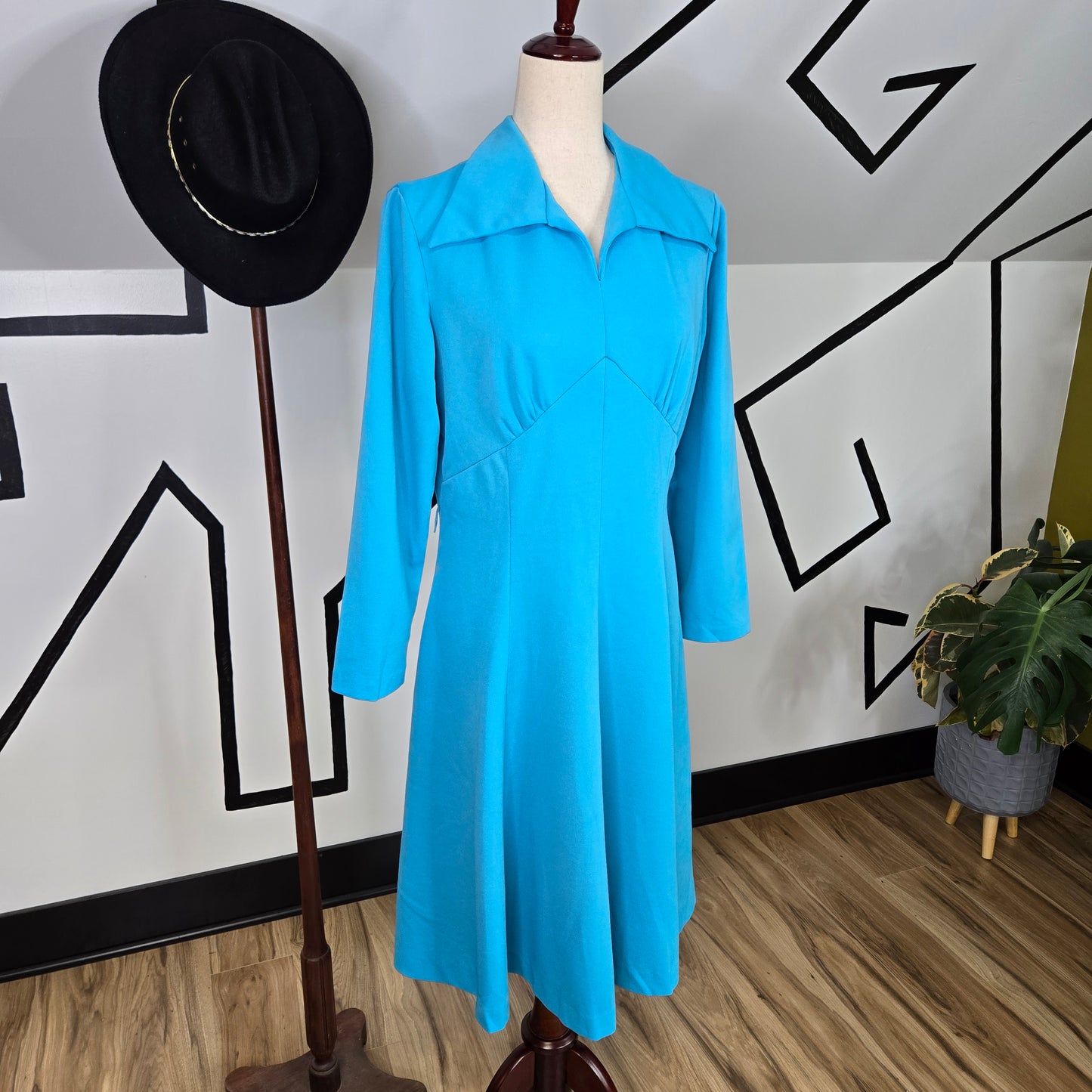 Joan Curtis 1970s Turquoise Collared Princess Shape Dress - Large/XL