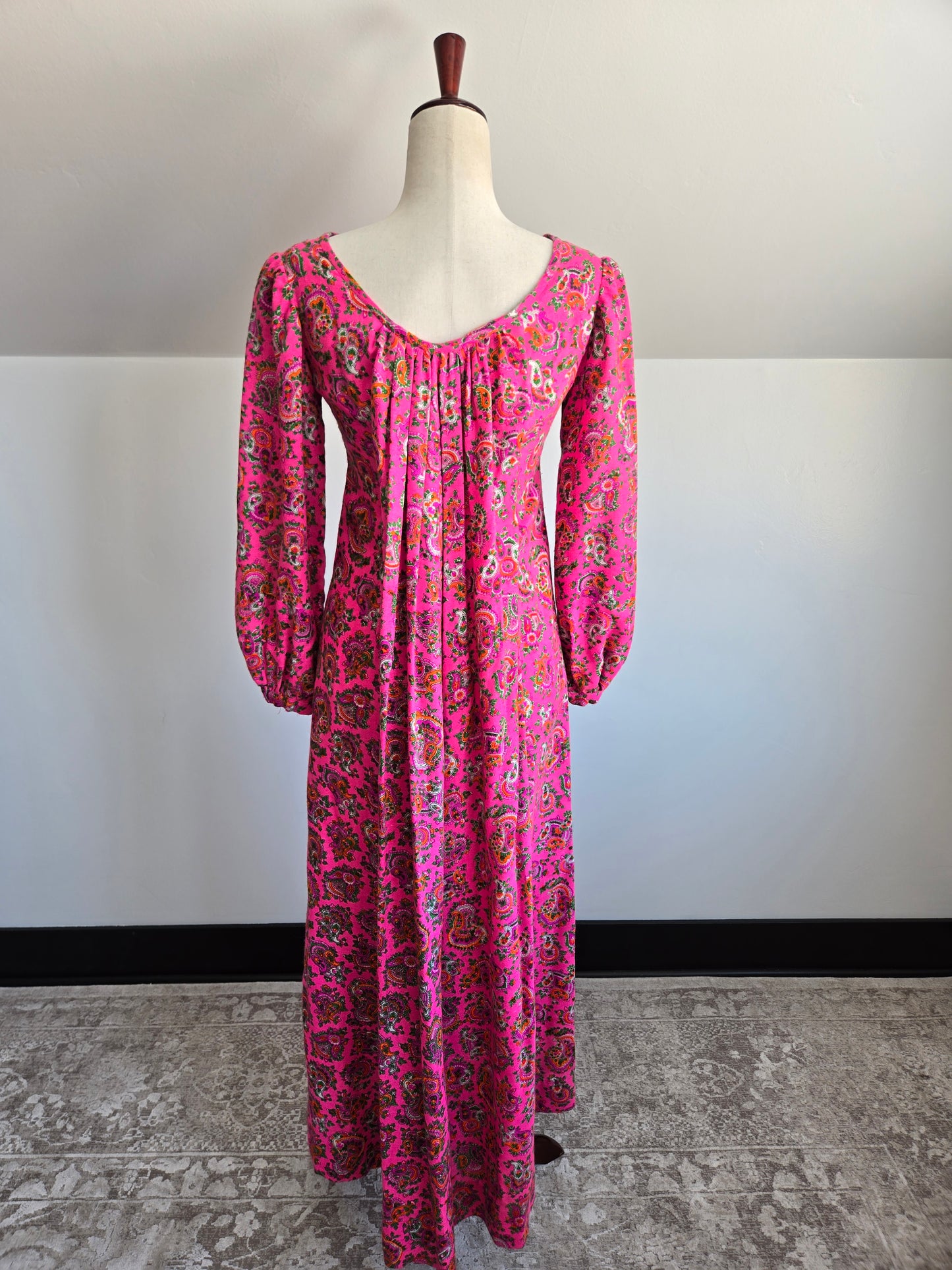 Vintage Pink Paisley Brushed Acrylic Dayglo Print Dress - XS/S