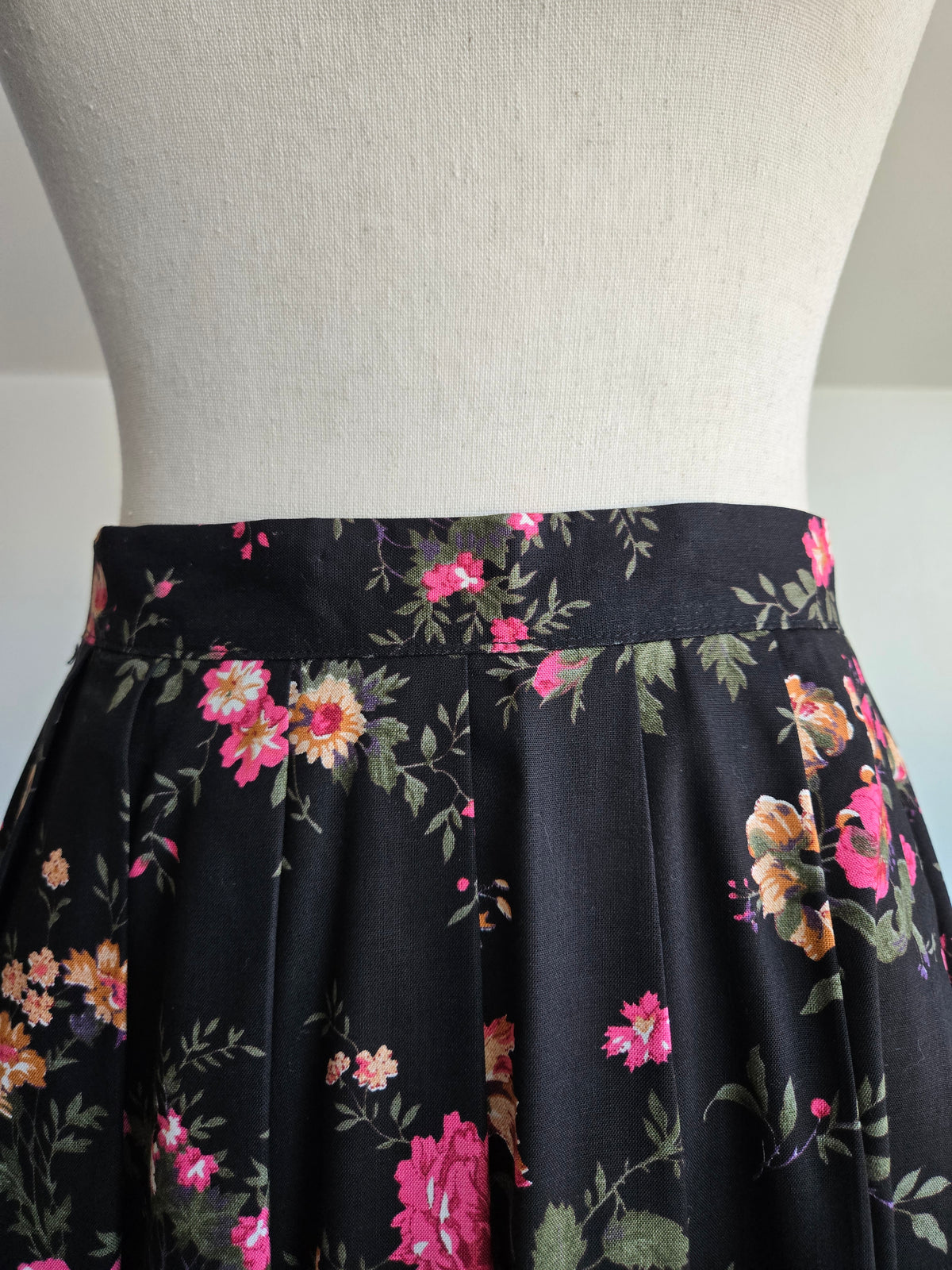 Vintage Worthington Rayon Floral Midi Skirt - W26