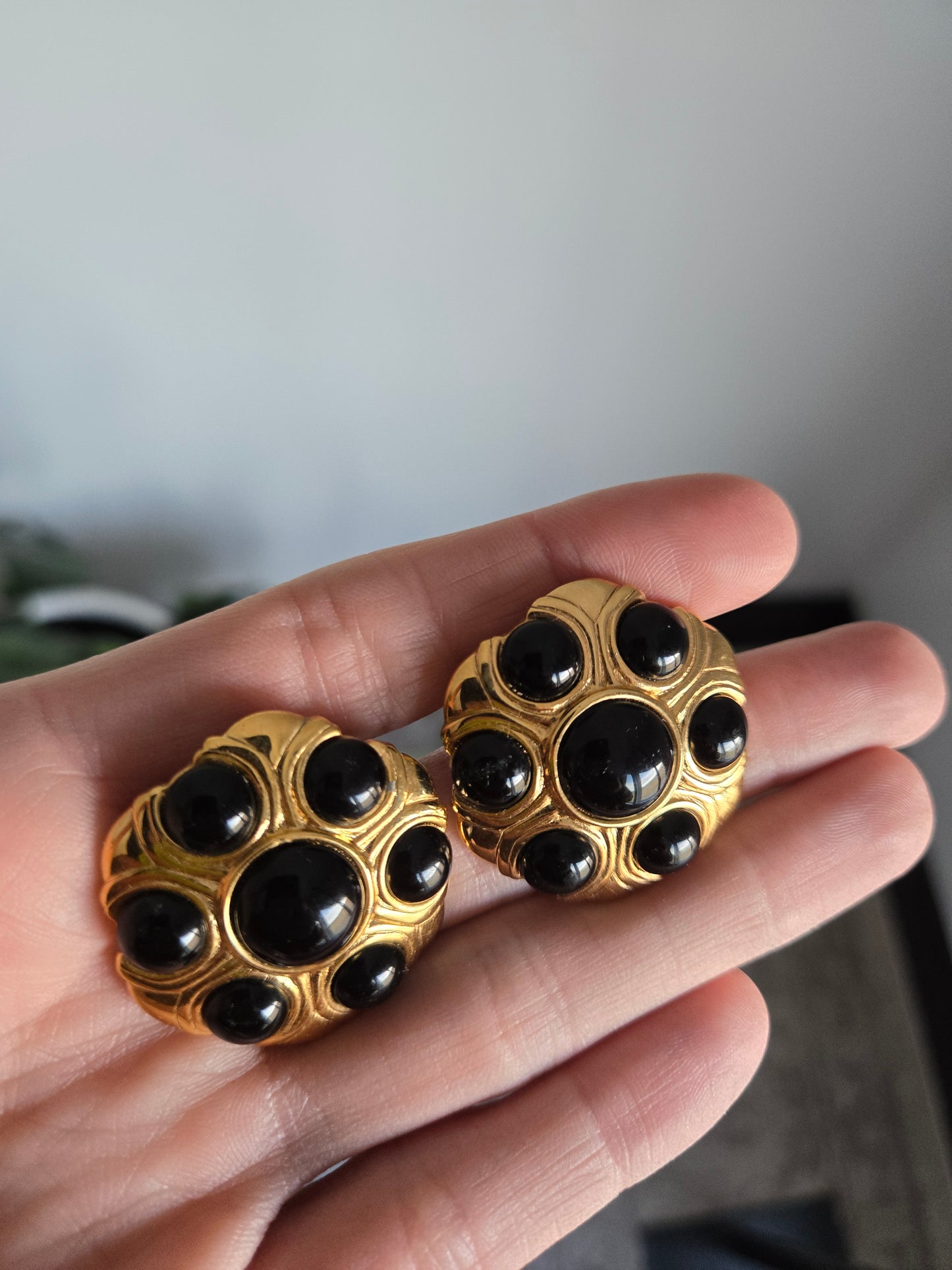 Napier Vintage Chunky Gold Tone and Black Cab Pierced Earrings