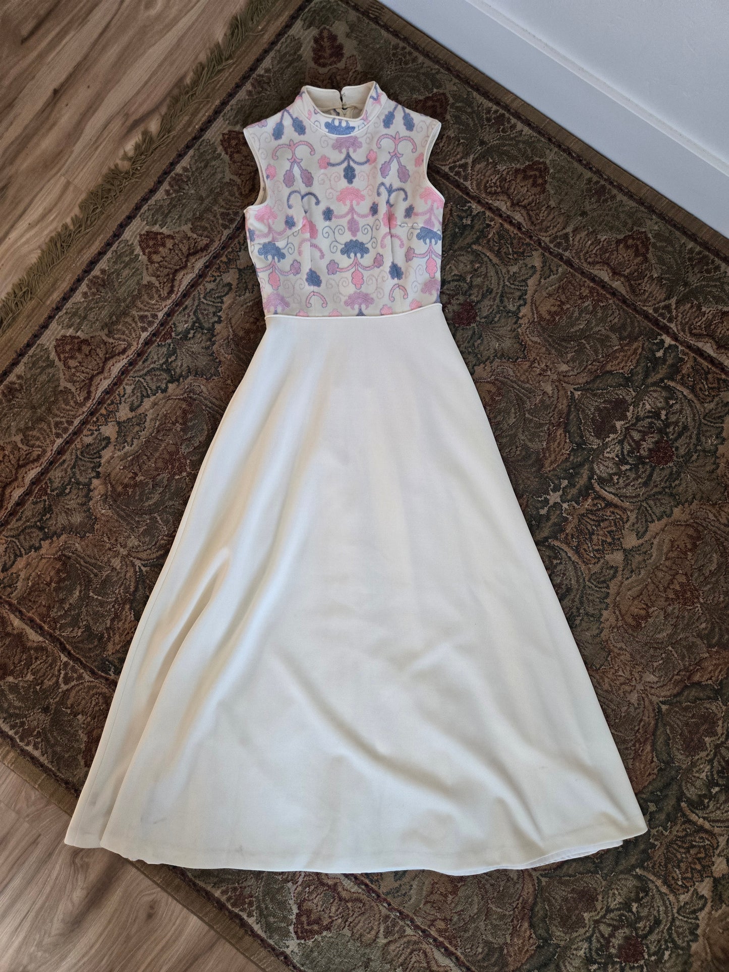 Vicky Vaughn Vintage 70s Maxi Dress - small/medium