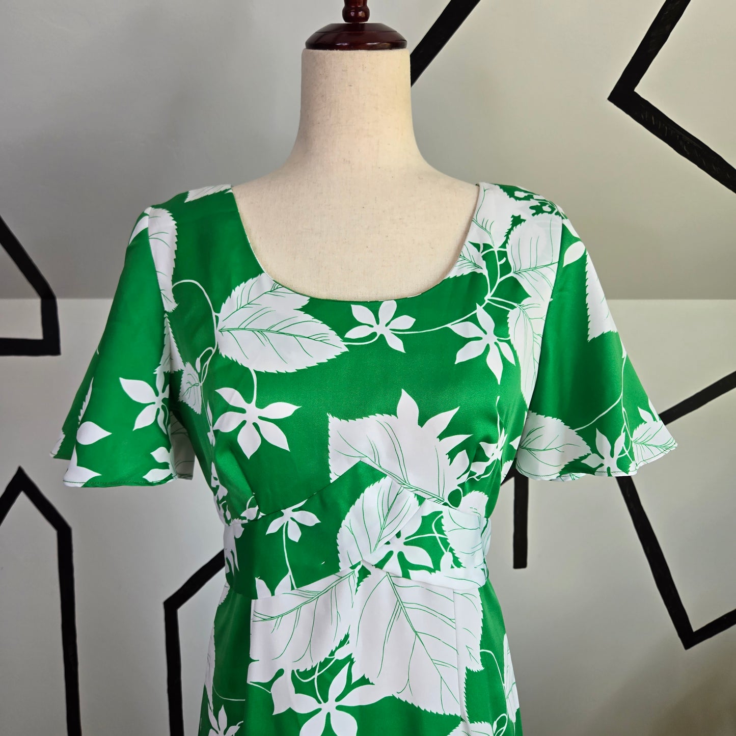 Hawaii Nei Honolulu Vintage 1960s Green and White Maxi Dress