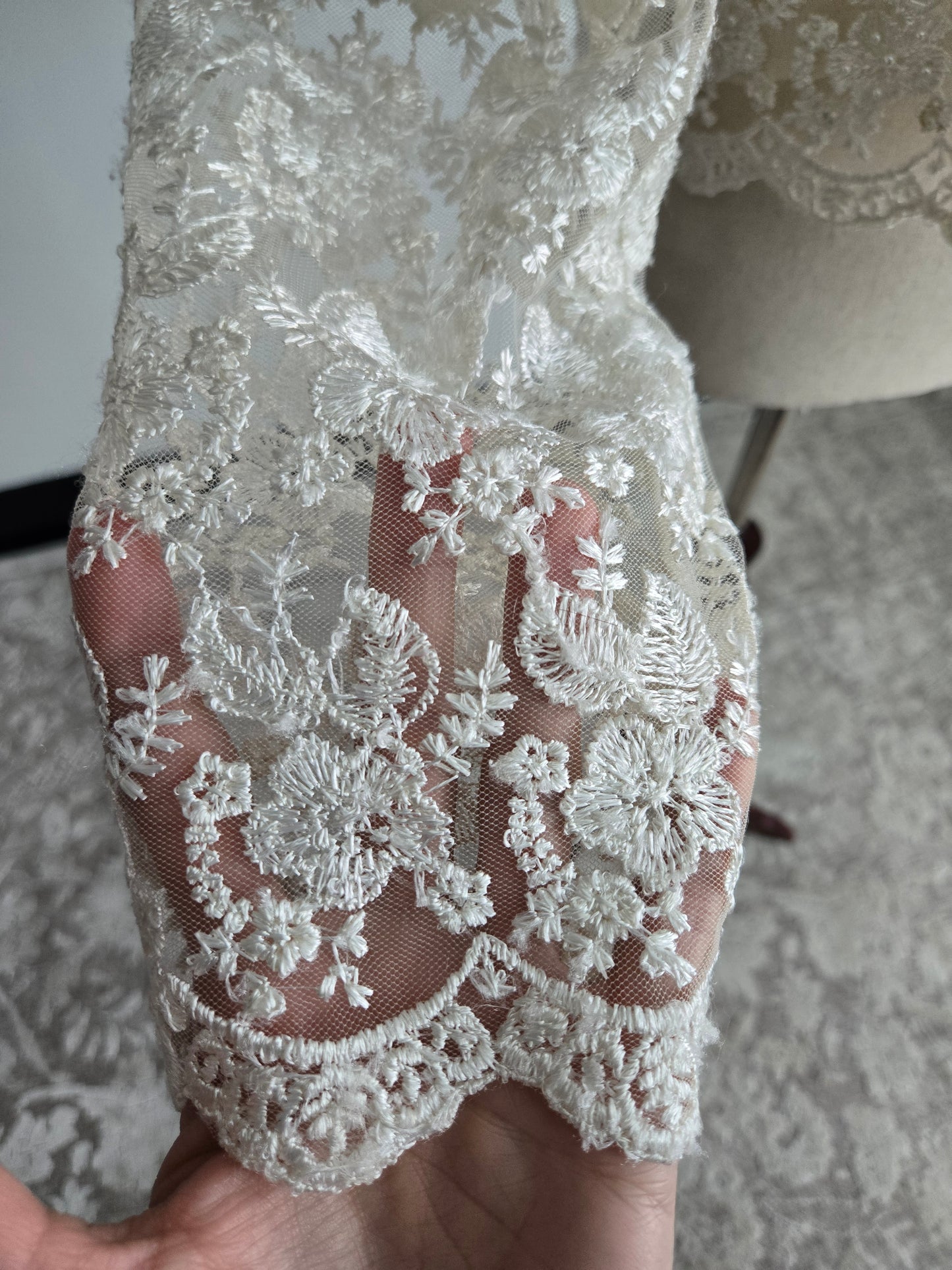 Surya Vintage White Lace Two Piece Pant Set - medium