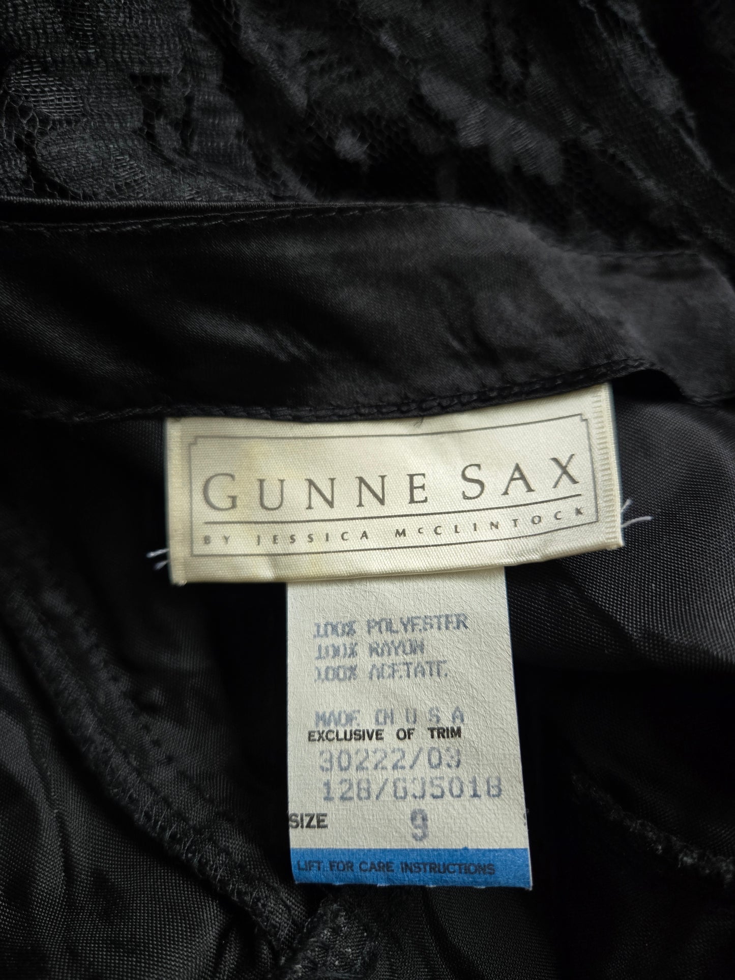 Gunne Sax Jessica McClintok Vintage 1980s Black Lace and Velvet Dress - S/M