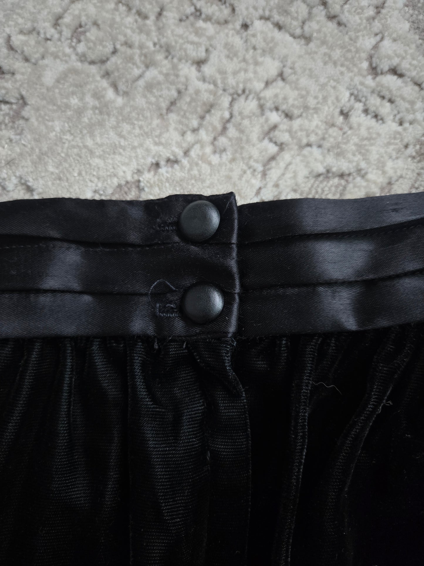 Gunne Sax by Jessica McClintok Black Velvet Skirt - XS