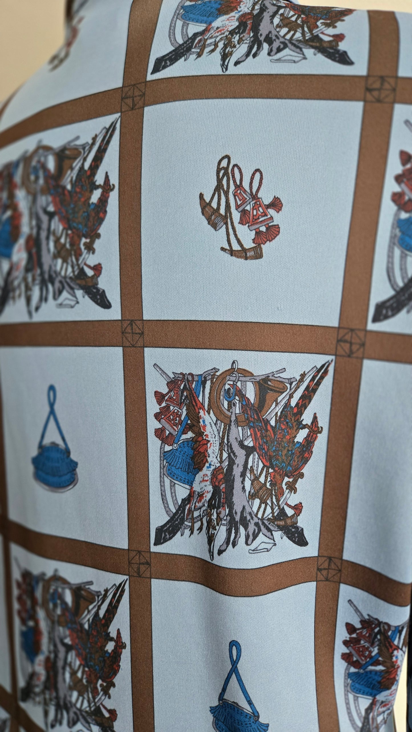 Lucky Tops by L&K Vintage Hunting Still Life Print Top - XL