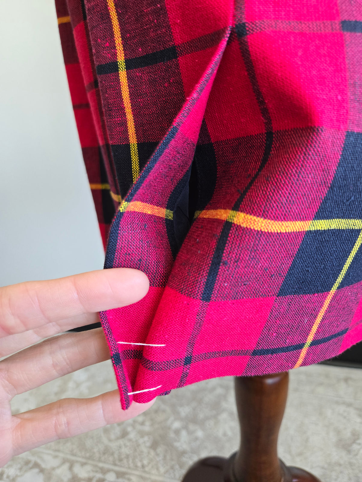 Deadstock Classiques Linen/Cotton Red Plaid Skirt Made in Japan - W28