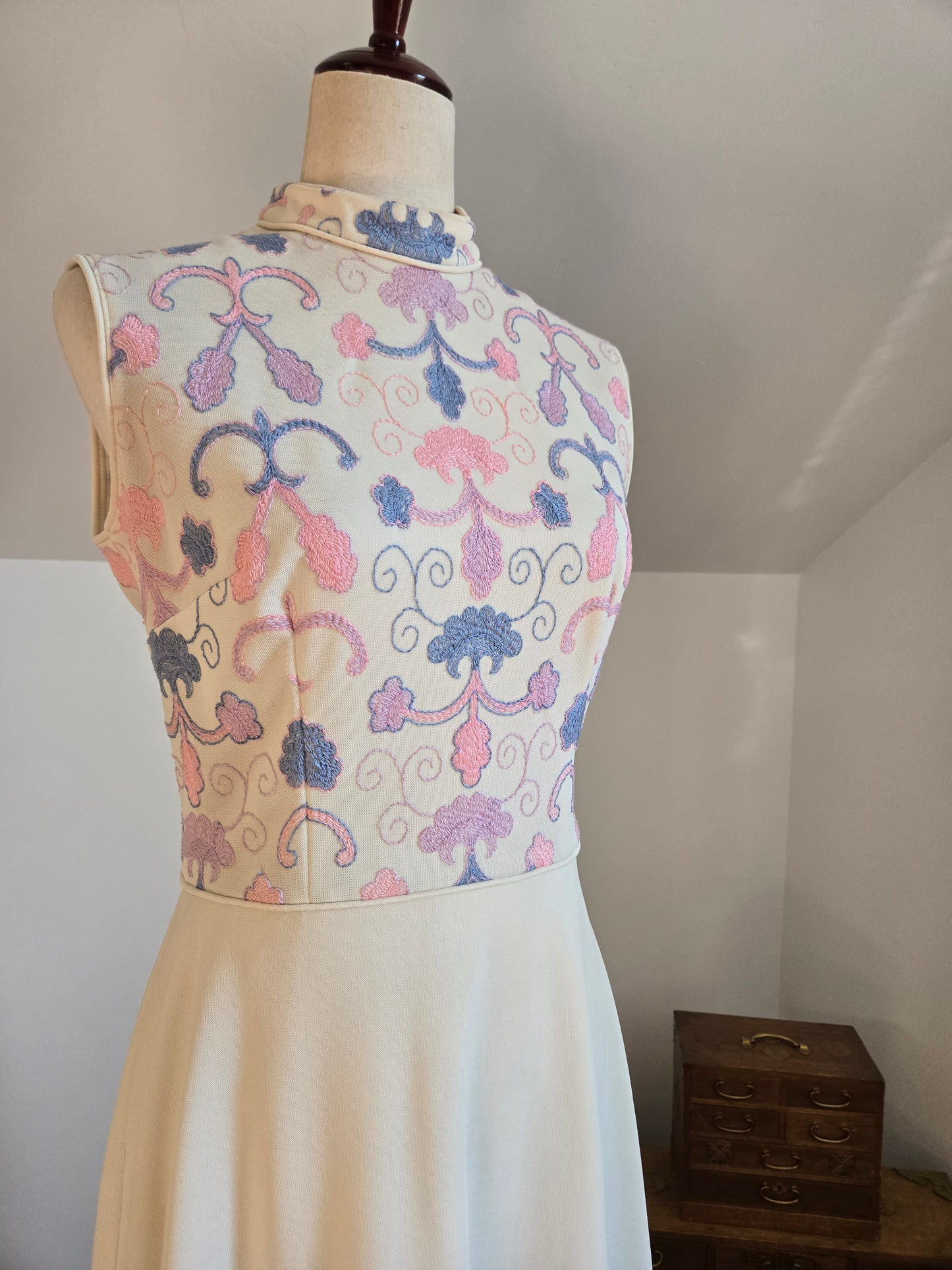 Vicky Vaughn Vintage 70s Maxi Dress - small/medium