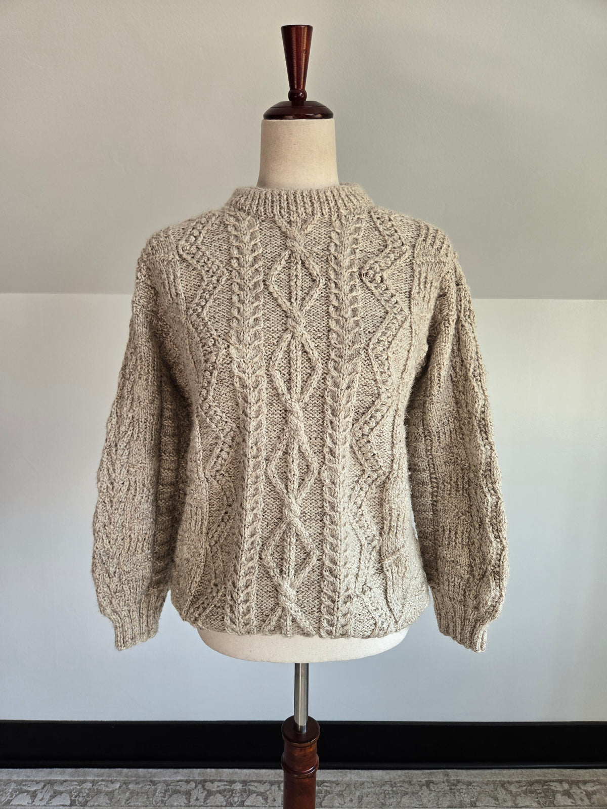 Aran Islands Soft Wool Hand Knitted Chunky Sweater - Medium
