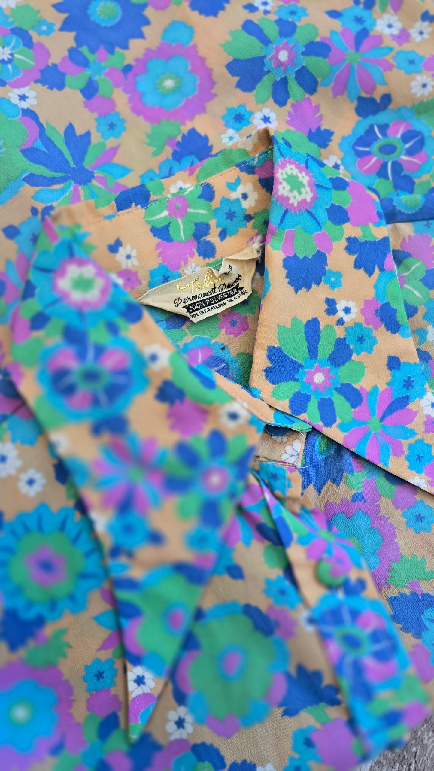 Talia Vintage 70s Floral Daggr Collar Top - M/L