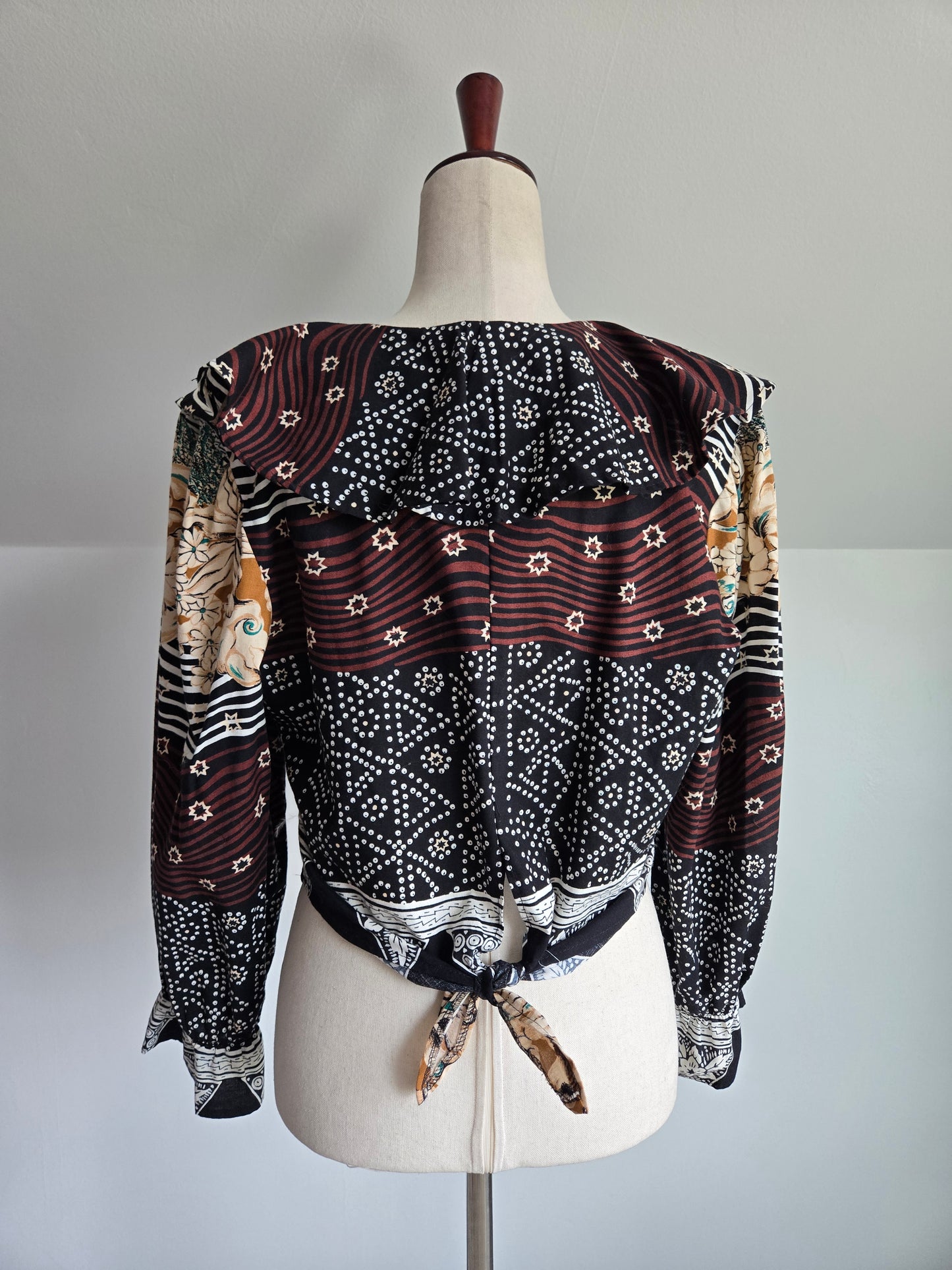 Circle T Roughrider Vintage Western Cropped Blouse - Large