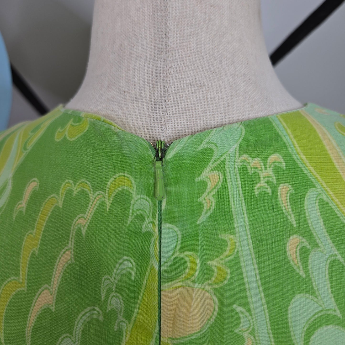 Vintage 1950s Handmade Lime Green Gauzy Cotton Shift Dress - medium