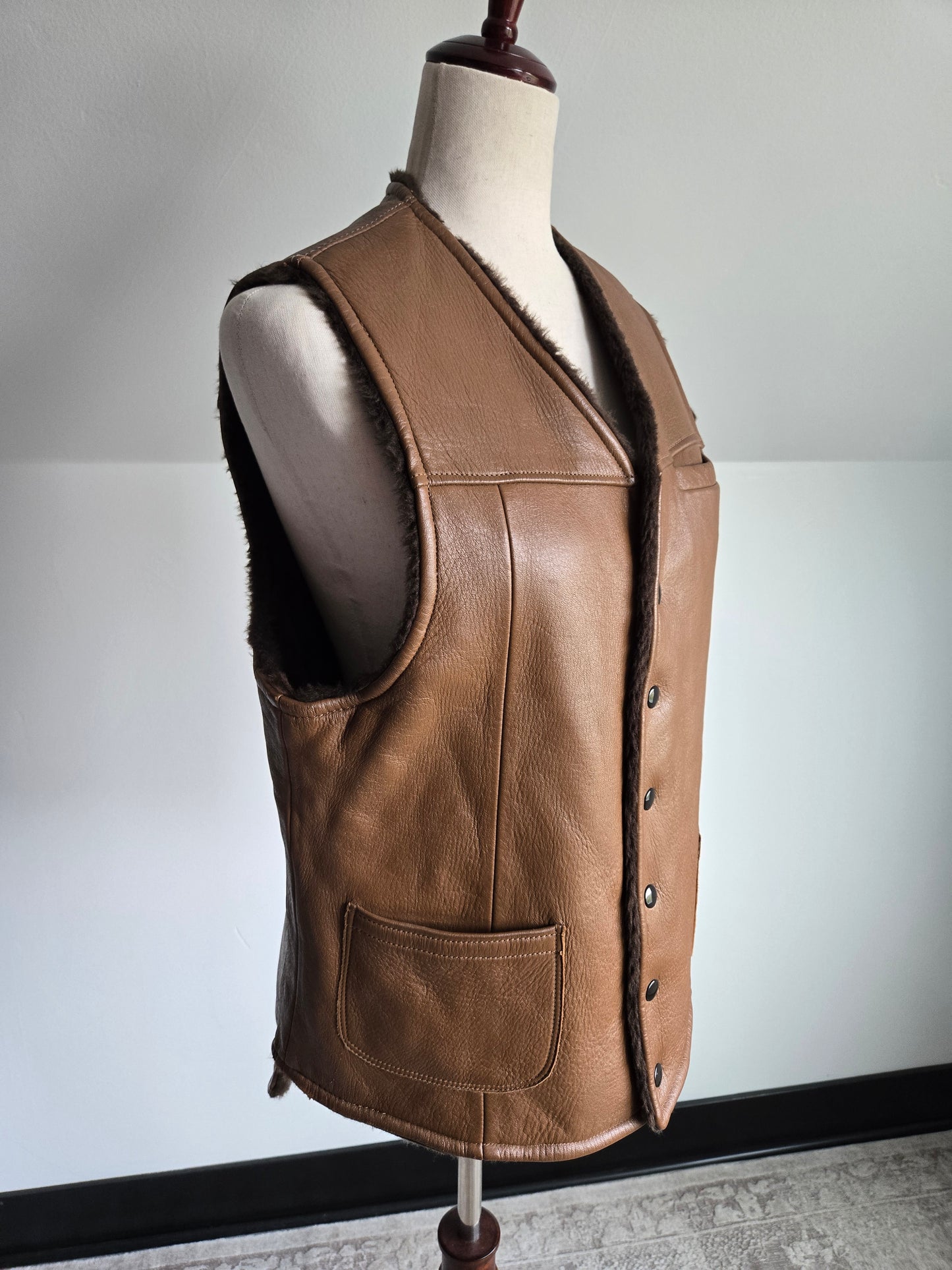 Vintage 1960s Deerskin Leather Shearling Lined Vest - M/L