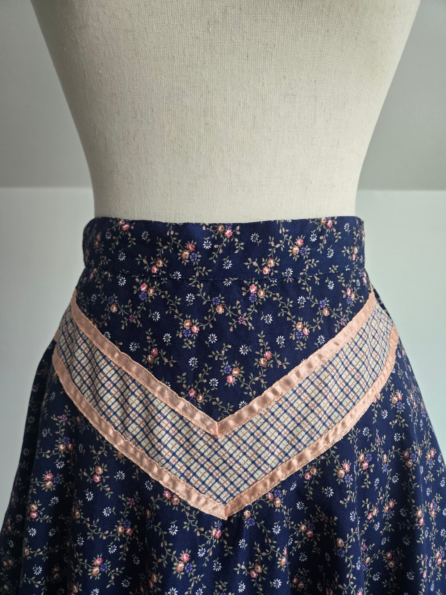 Jessica's Gunnies San Francisco Cotton Skirt - XS/S