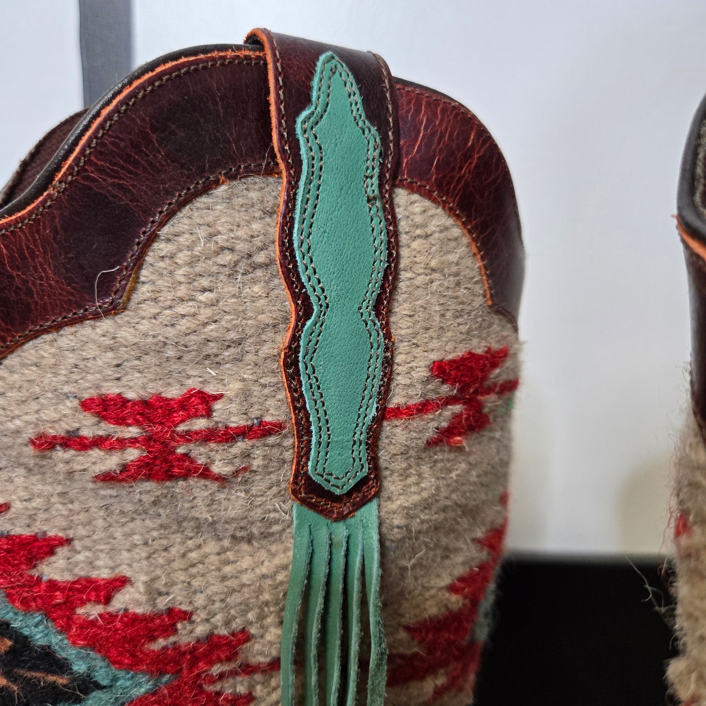 Laredo NWT Western Tapestry and Leather Boots