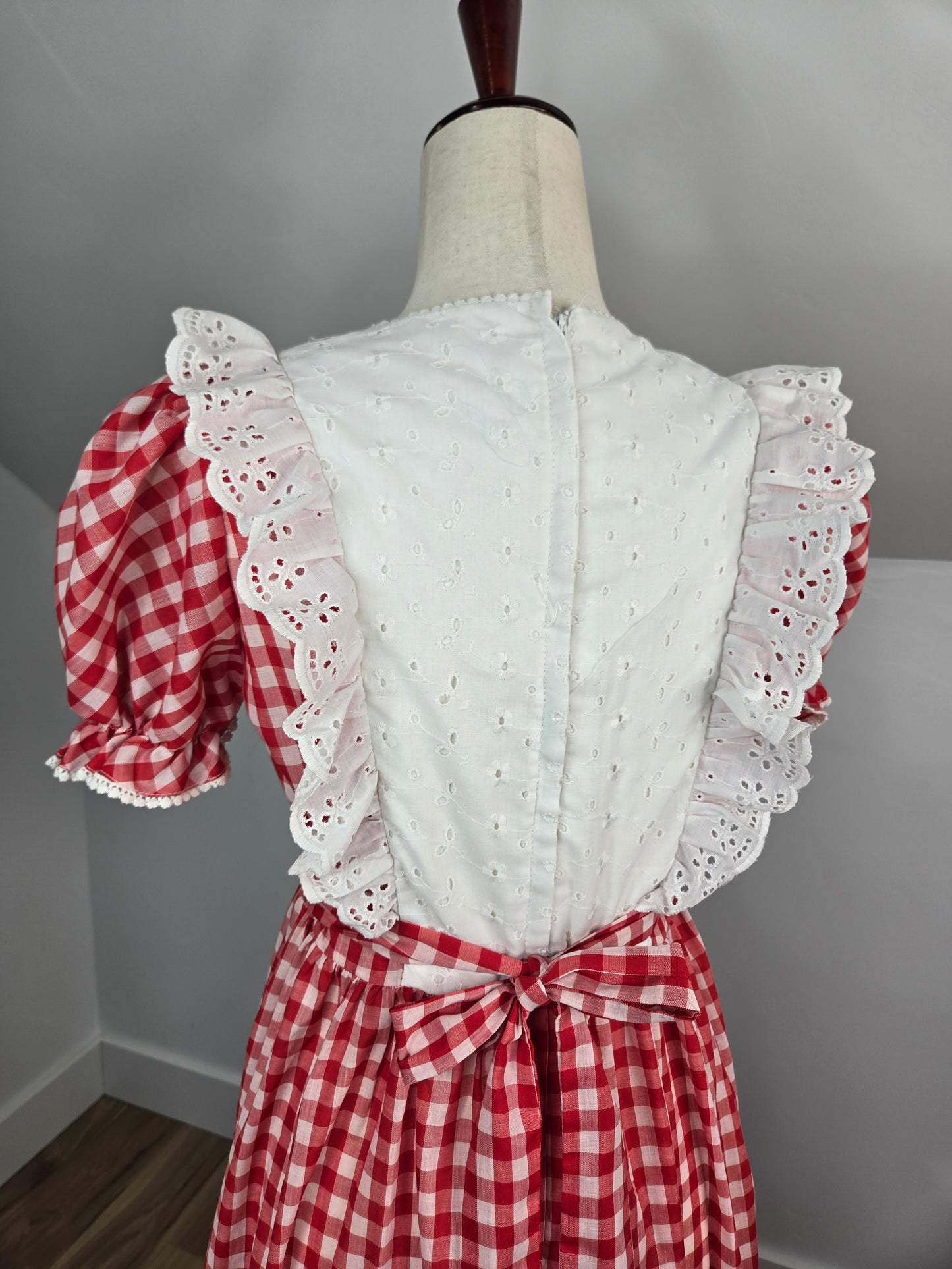 Vintage 60s Prairecore Red Gingham Dress with Eyelet Lace - small/medium