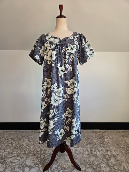 Two Palms Vintage Cotton Black Hawaiian Muumuu - large