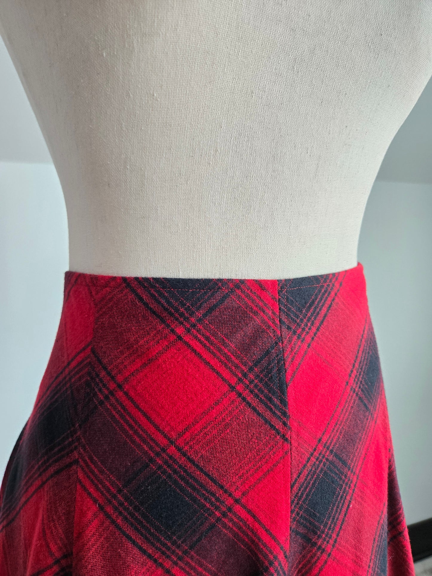 Polo Ralph Lauren Cotton/Wool/Silk Short Red Plaid Skirt - W30"