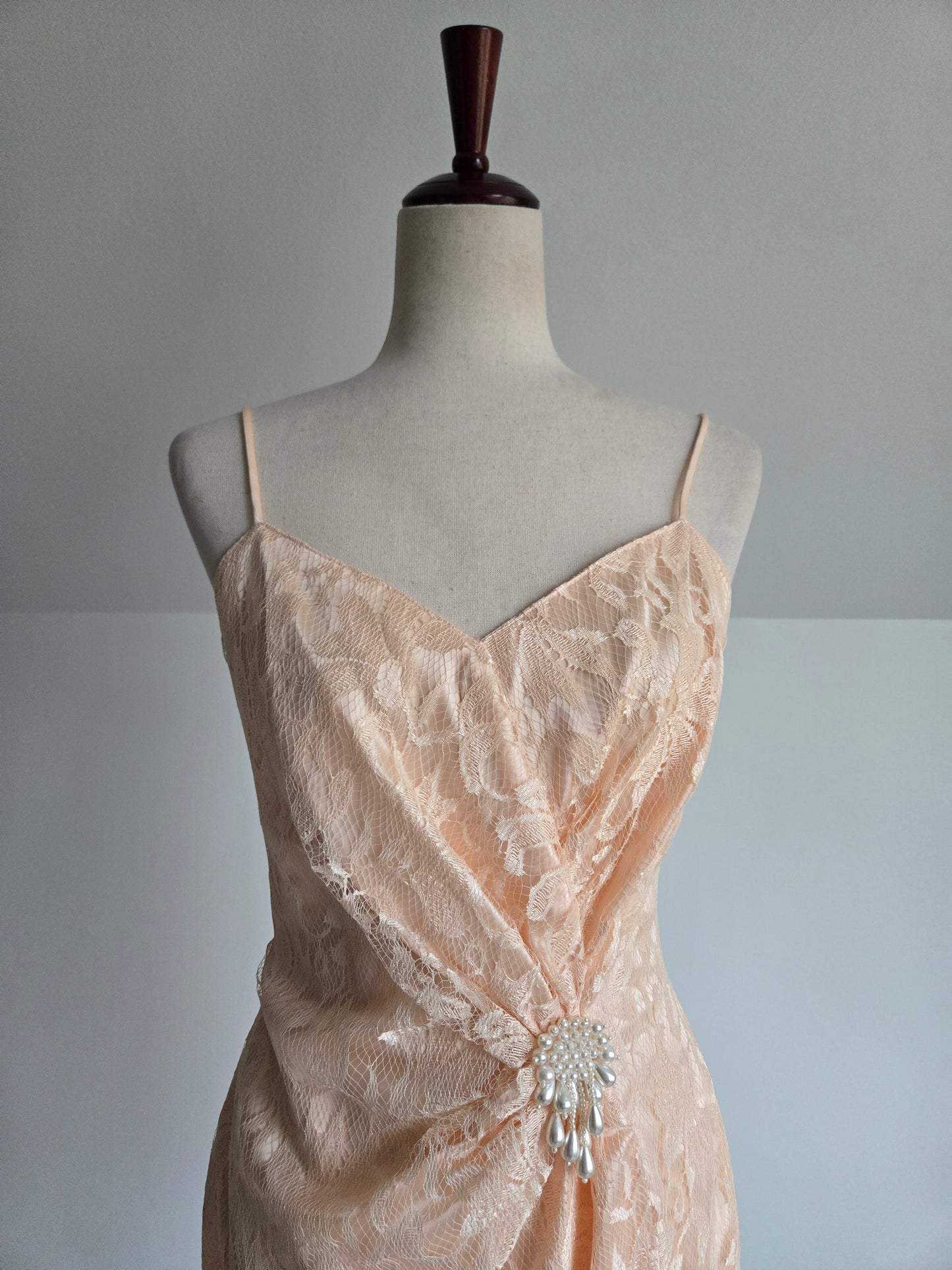 New Leaf Vintage 80s Peach Lace Dress and Pearl Bolero - Small