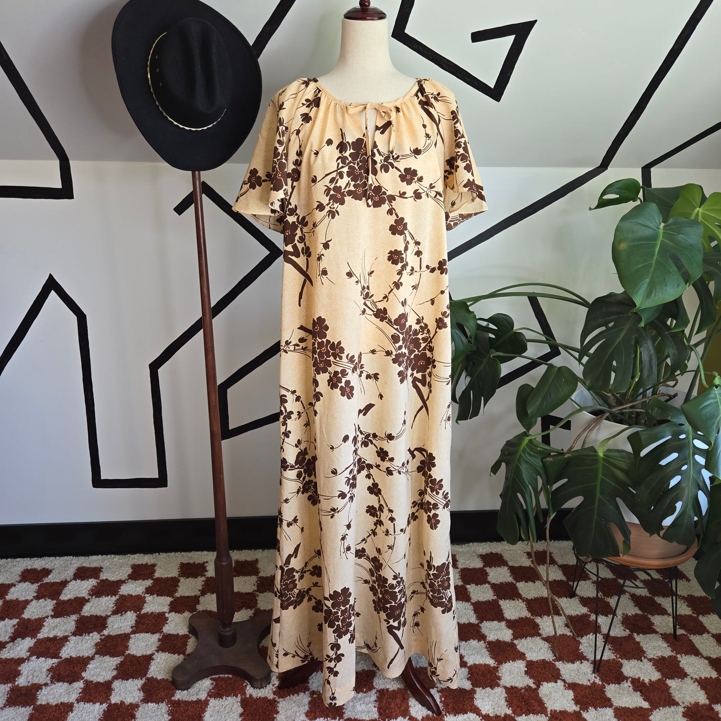 Hilo Hatties Vintage Brown Hawaiian Floral Maxi Dress with Belt - L