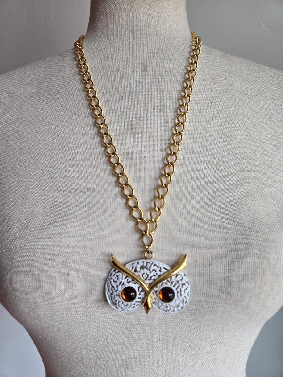 ART Signed Vintage Owl Necklace