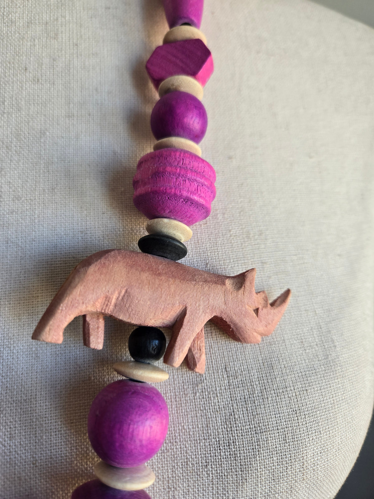 Safari Babe Wood Necklace - Pink