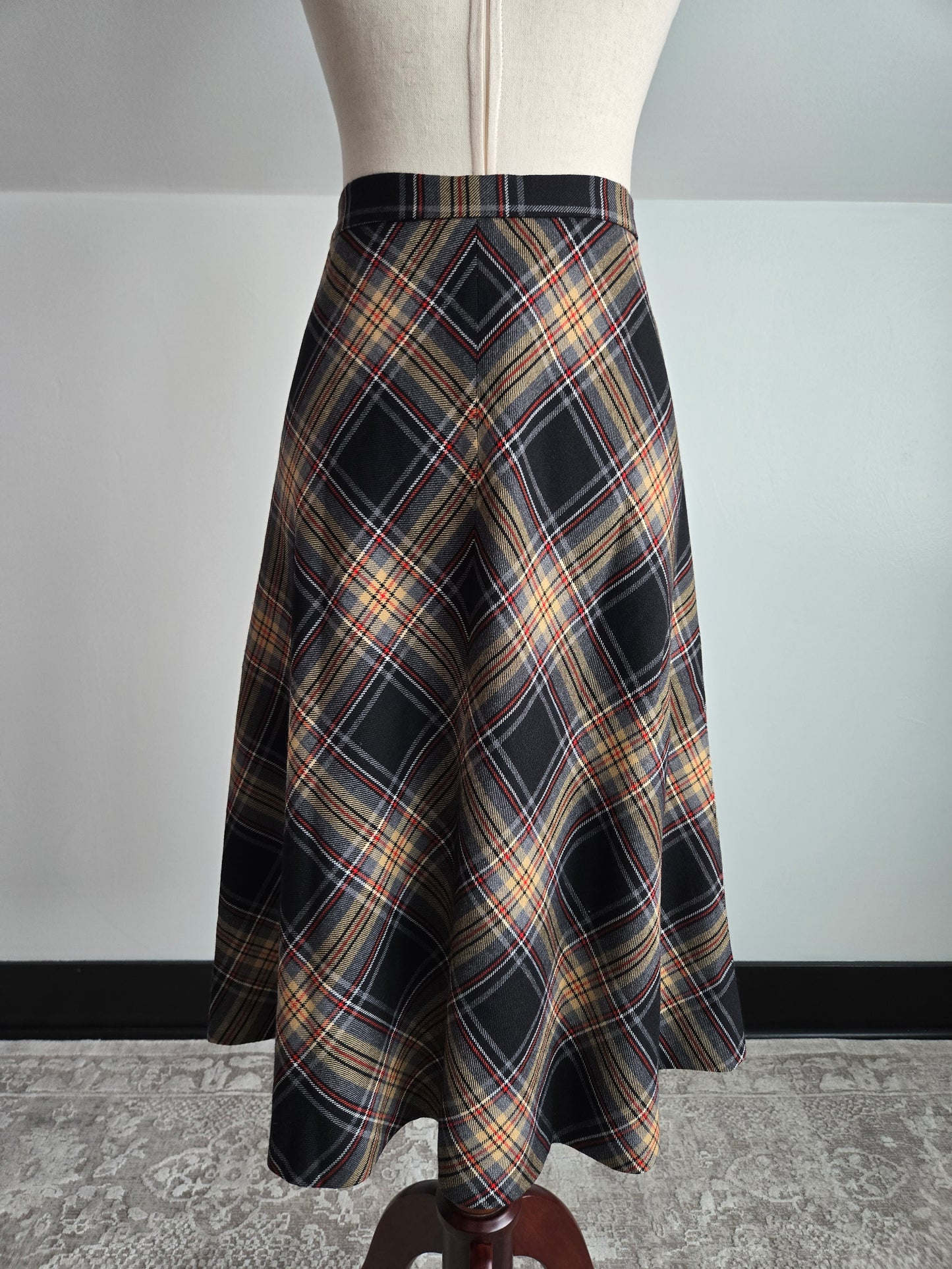 Aljean of Canada Vintage 70s Pure Wool A-line Skirt - W28"