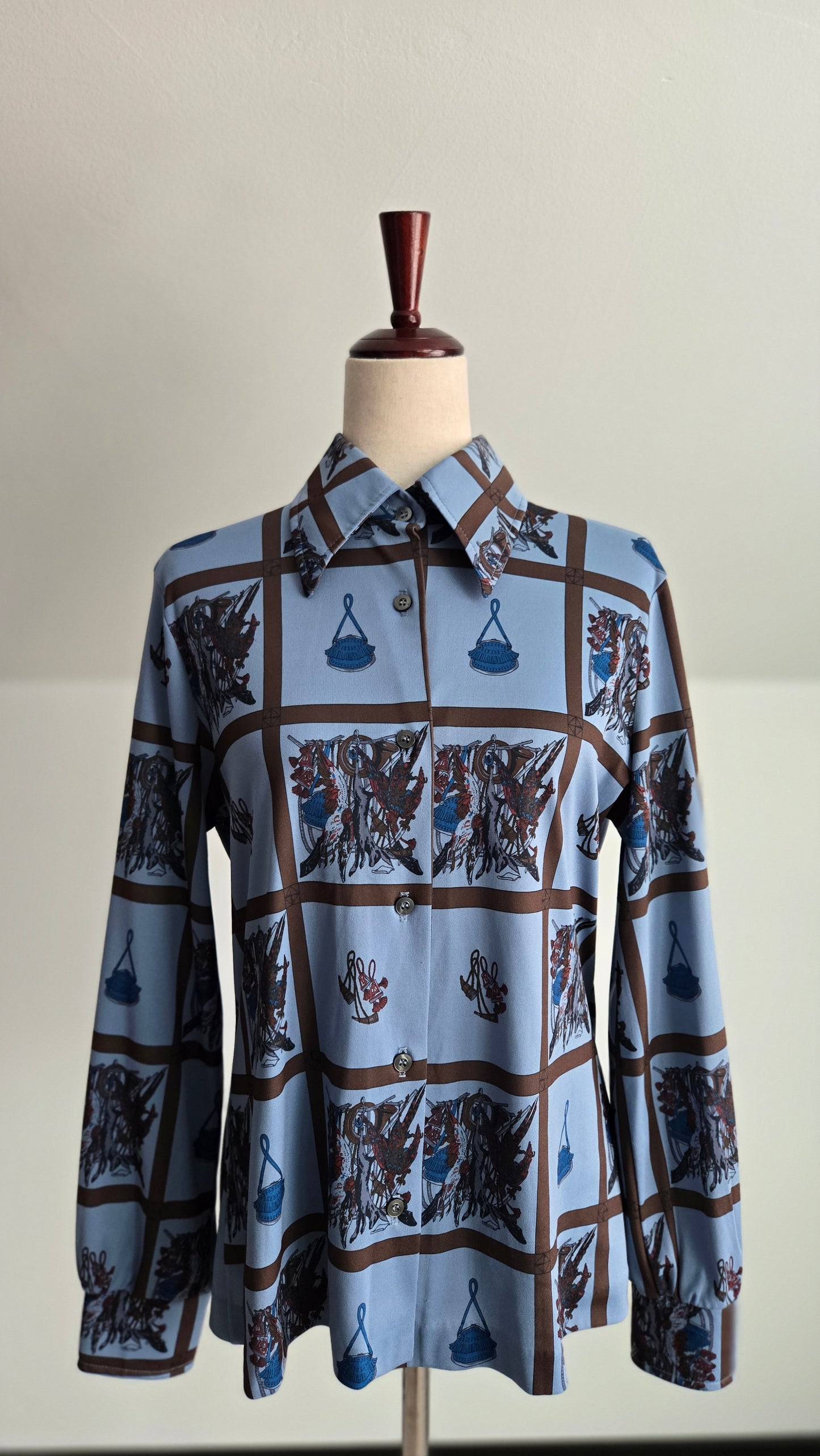 Lucky Tops by L&K Vintage Hunting Still Life Print Top - XL