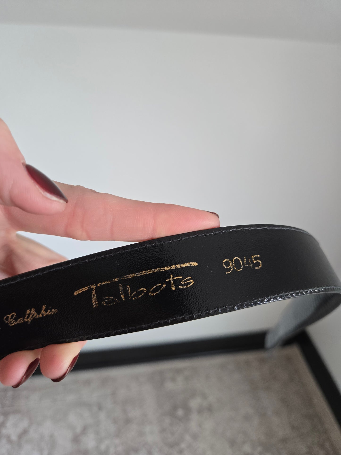 Vintage Talbots Italian Calfskin Belt with Gold Bamboo Buckle - W29-33"